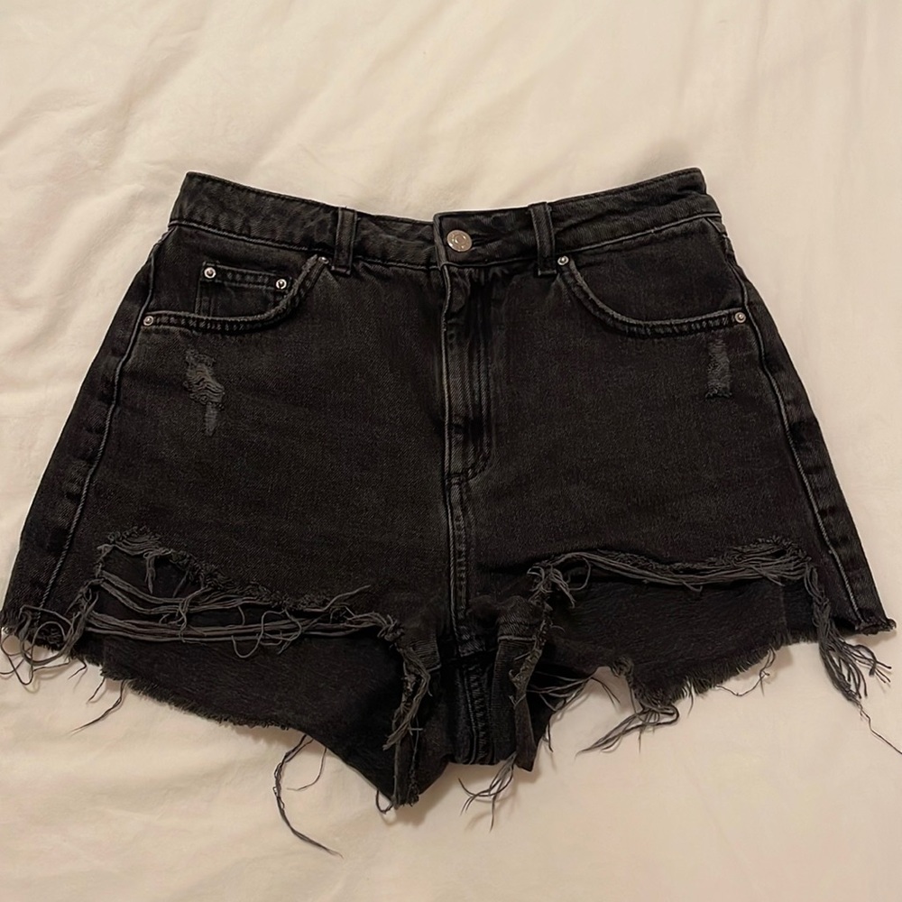 Topshop Moto Mom Distressed Black Denim Shorts Size 6